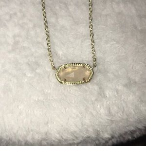 Kendra Scott Elisa Pendant Necklace In Rose Quartz